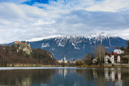 全面解析B站客户端:功能、特色与使用技巧 全面解析B站客户端:功能、特色与使用技巧